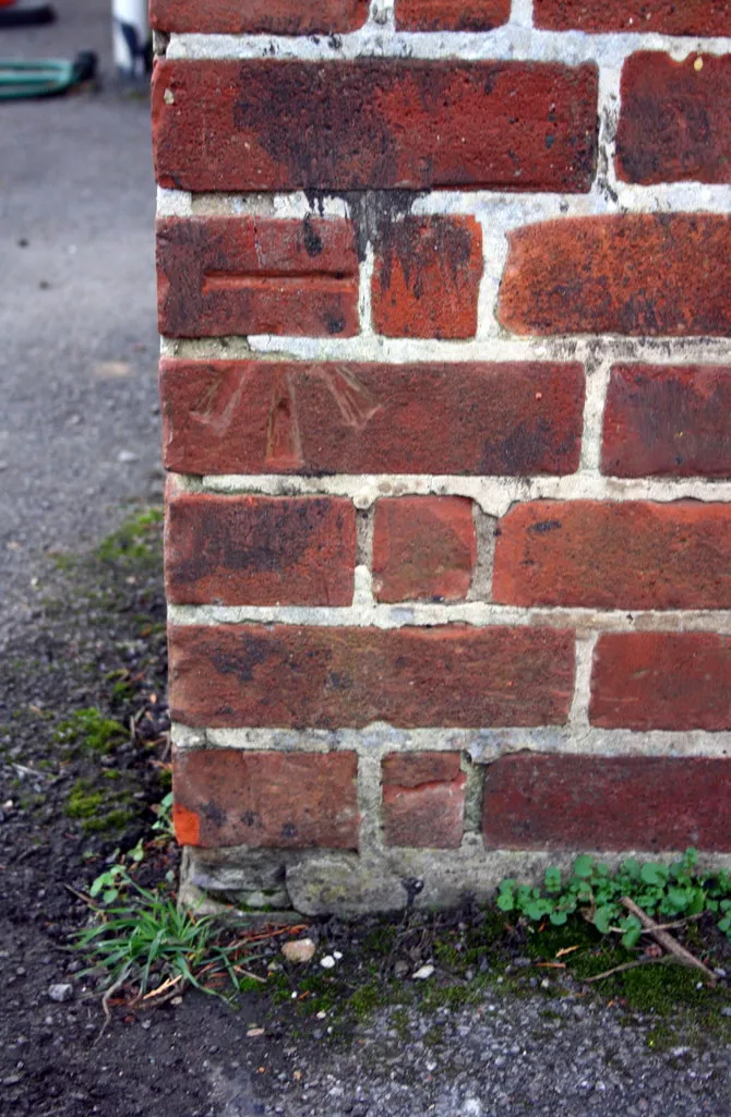 Benchmark On Dry Sandford School