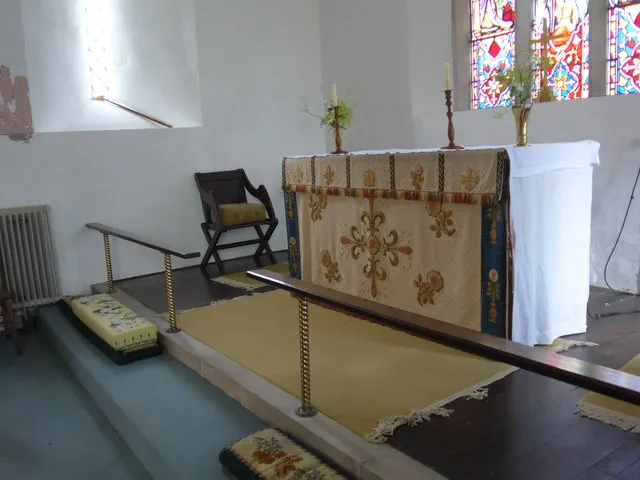 All Saints, Oaksey: altar