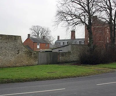 Stanford House and Stanford House Farm entrance
