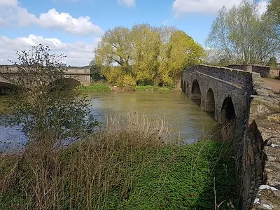 Between the bridges, Pershore Bridges Picnic Area