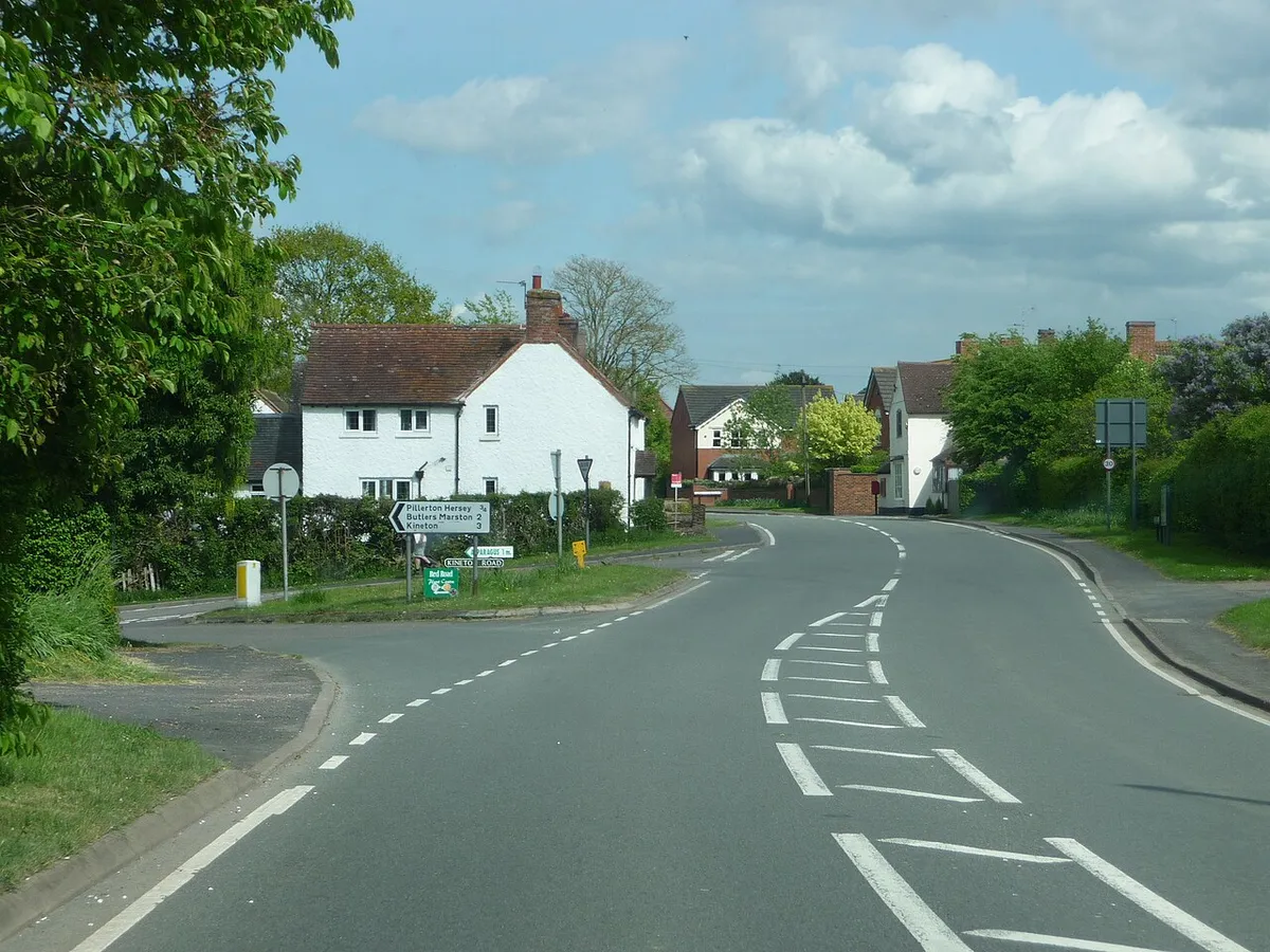 A422 Pillerton Priors