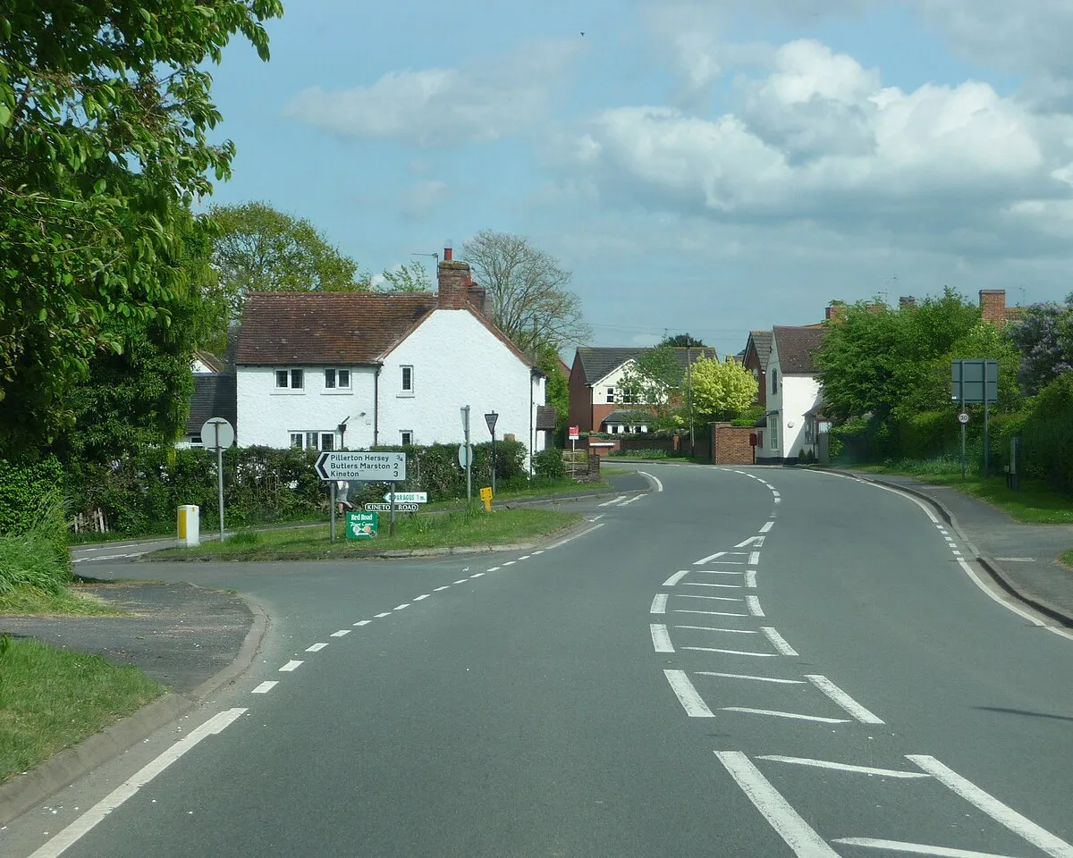 A422 Pillerton Priors