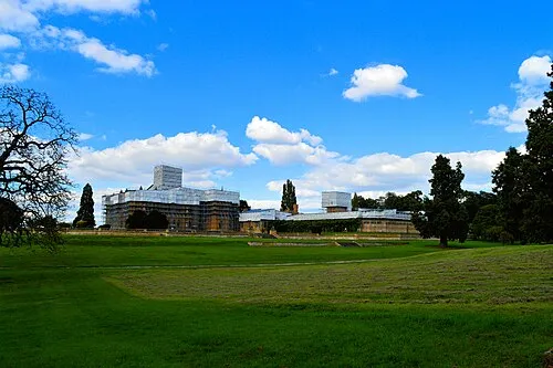 Toddington Manor