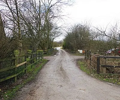Access road to Bushyleaze Trout Fisheries, off A361 road near Lechlade-on-Thames, Glos