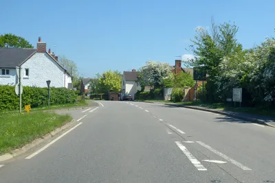 A422 through Pillerton Priors