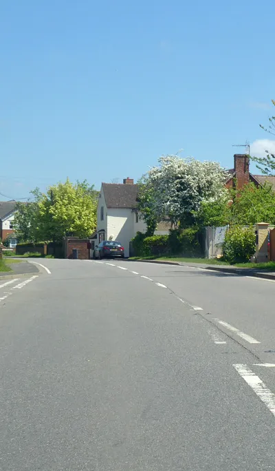 A422 through Pillerton Priors