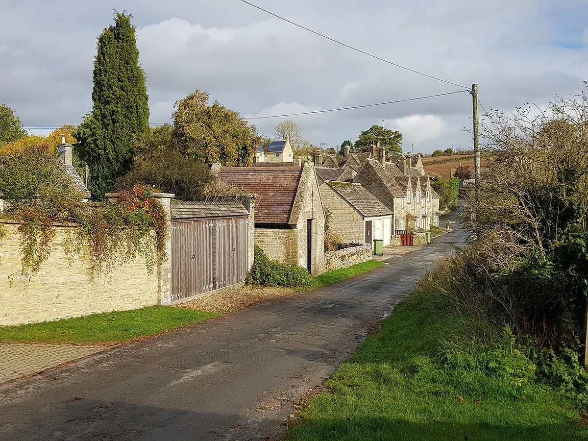 Church Lane, Daglingworth (lower end)