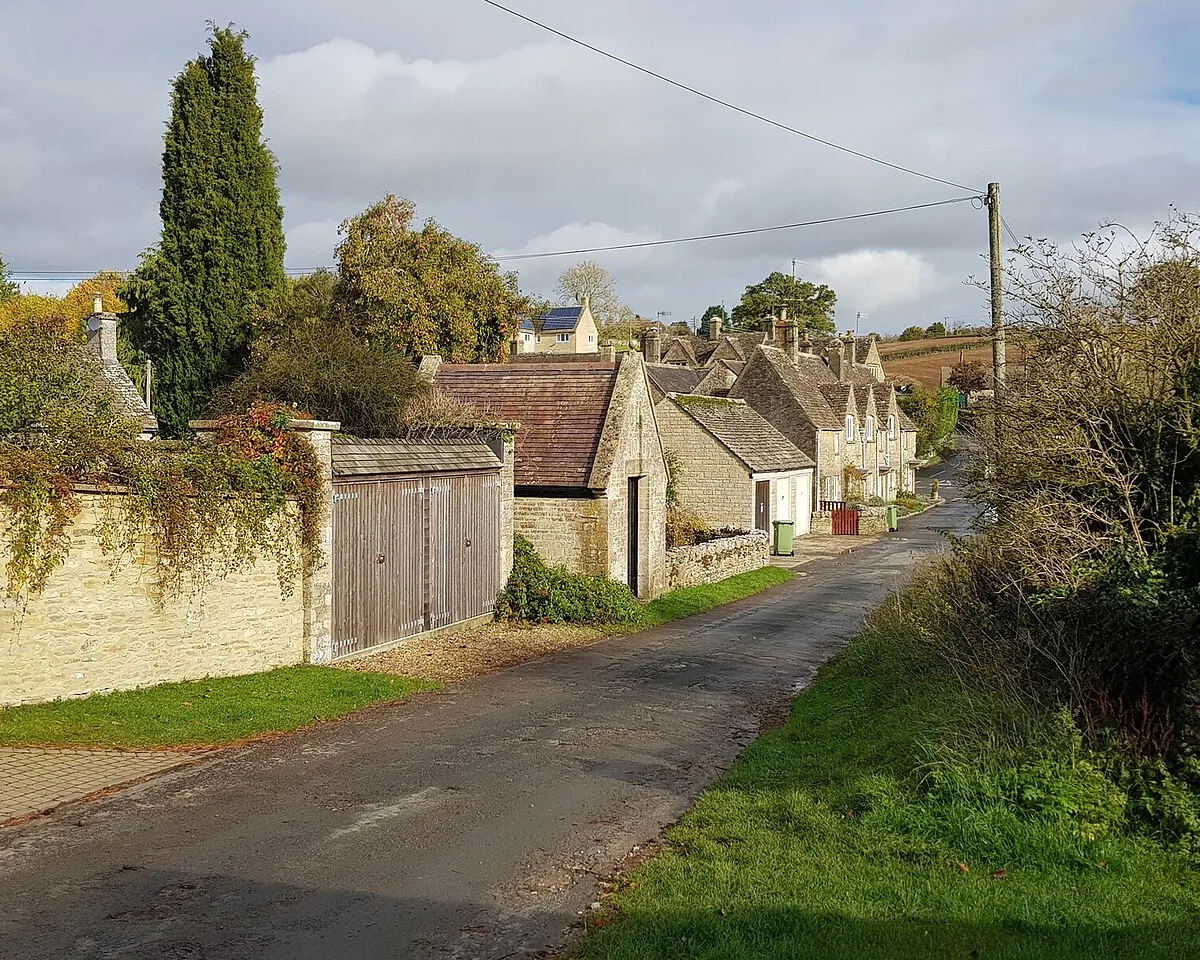 Church Lane, Daglingworth (lower end)