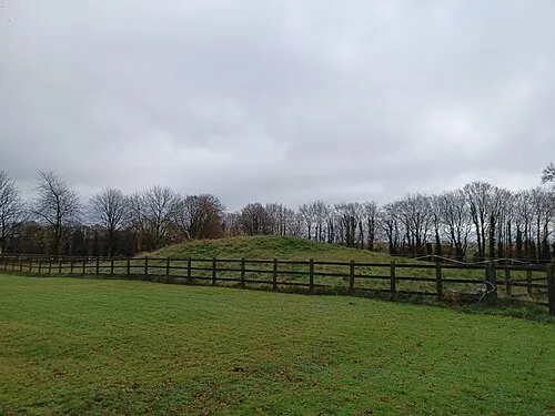 Grange Stables bell barrow