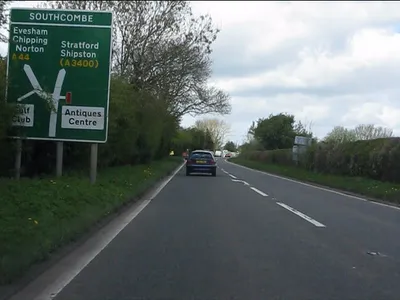 A44 approaching Southcombe