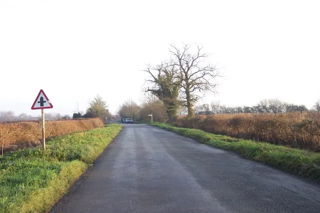 Approaching a crossroads on the Salt Way