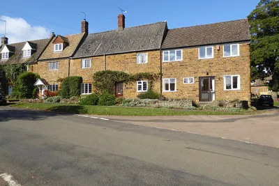 Cottages in Shenington