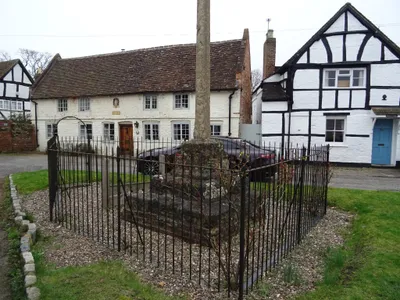 Cross and cottages in Ripple