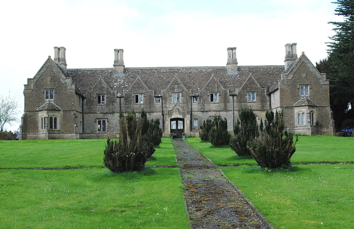 Almshouses, Leigh Delamere, Wiltshire 2014
