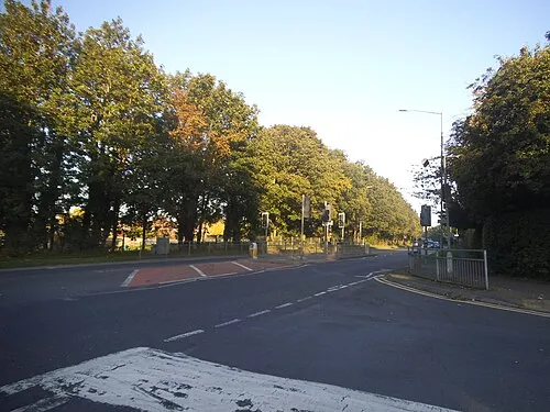 Bath Road at the junction of Old Bath Road