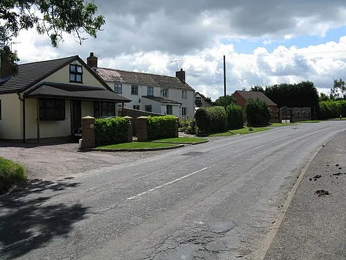 Norton - houses on the Abbotswood Road