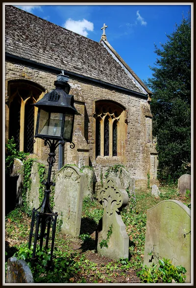 Birlingham Church &amp; Graveyard