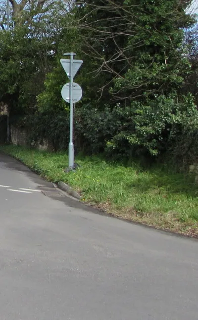 B4632 Southam Road distances sign, Prestbury