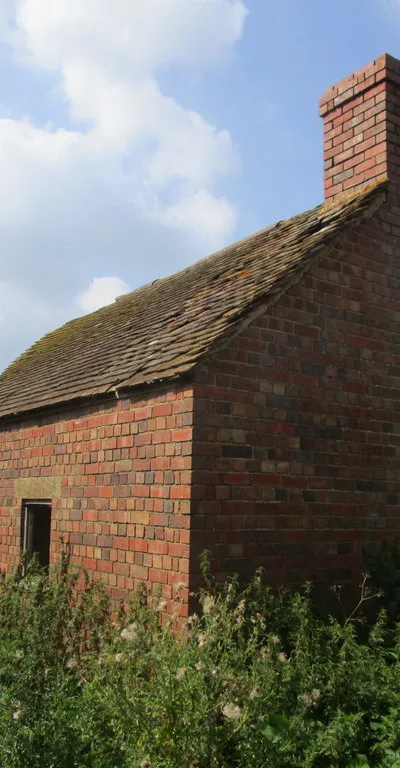 Abandoned building by the River Severn