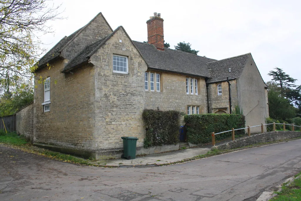 'Ivy House', #142 Woodstock Road