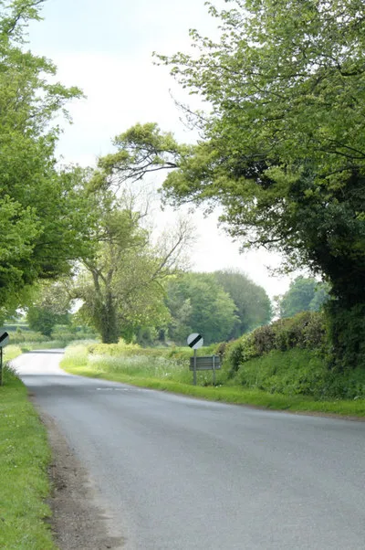 2010 : Minor road west out of Grittleton