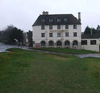 Bear Hotel, Rodborough Common