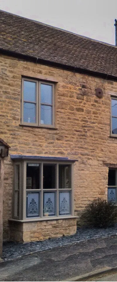 Bar, Restaurant, Accomadation