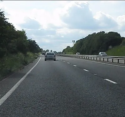 A40 climbing towards Peashell Farm