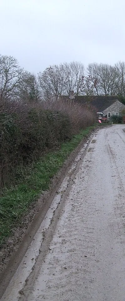 Droveway, near Castle Eaton
