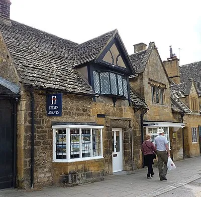 27, High Street, Broadway