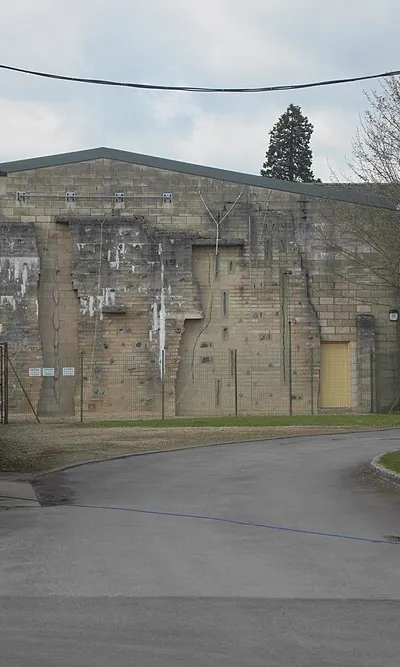 Climbing wall, Rendcomb School