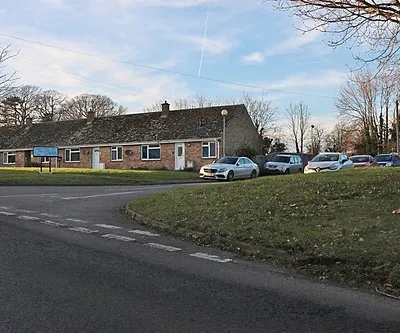 Elmside at the junction of the B4508, Fernham