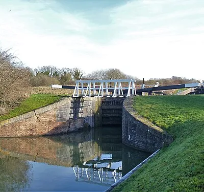 Caen Hill Locks [33]