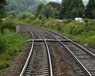 Brimscombe Footpath Crossing