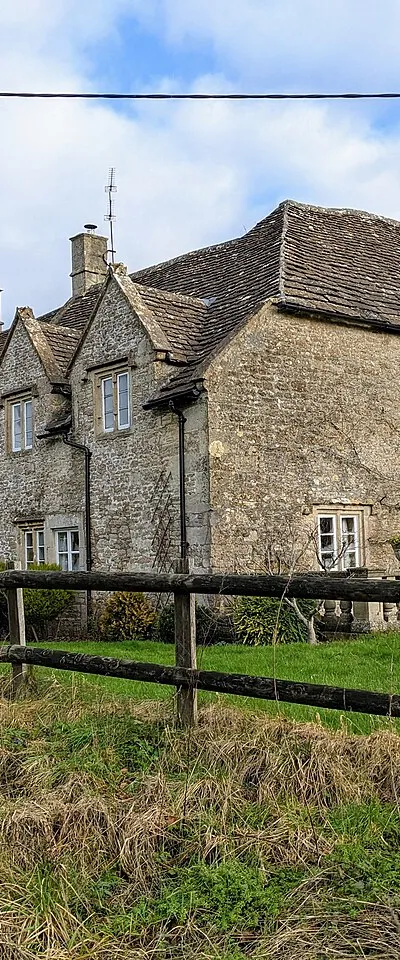 Bell House (Box, Wiltshire, SN13)