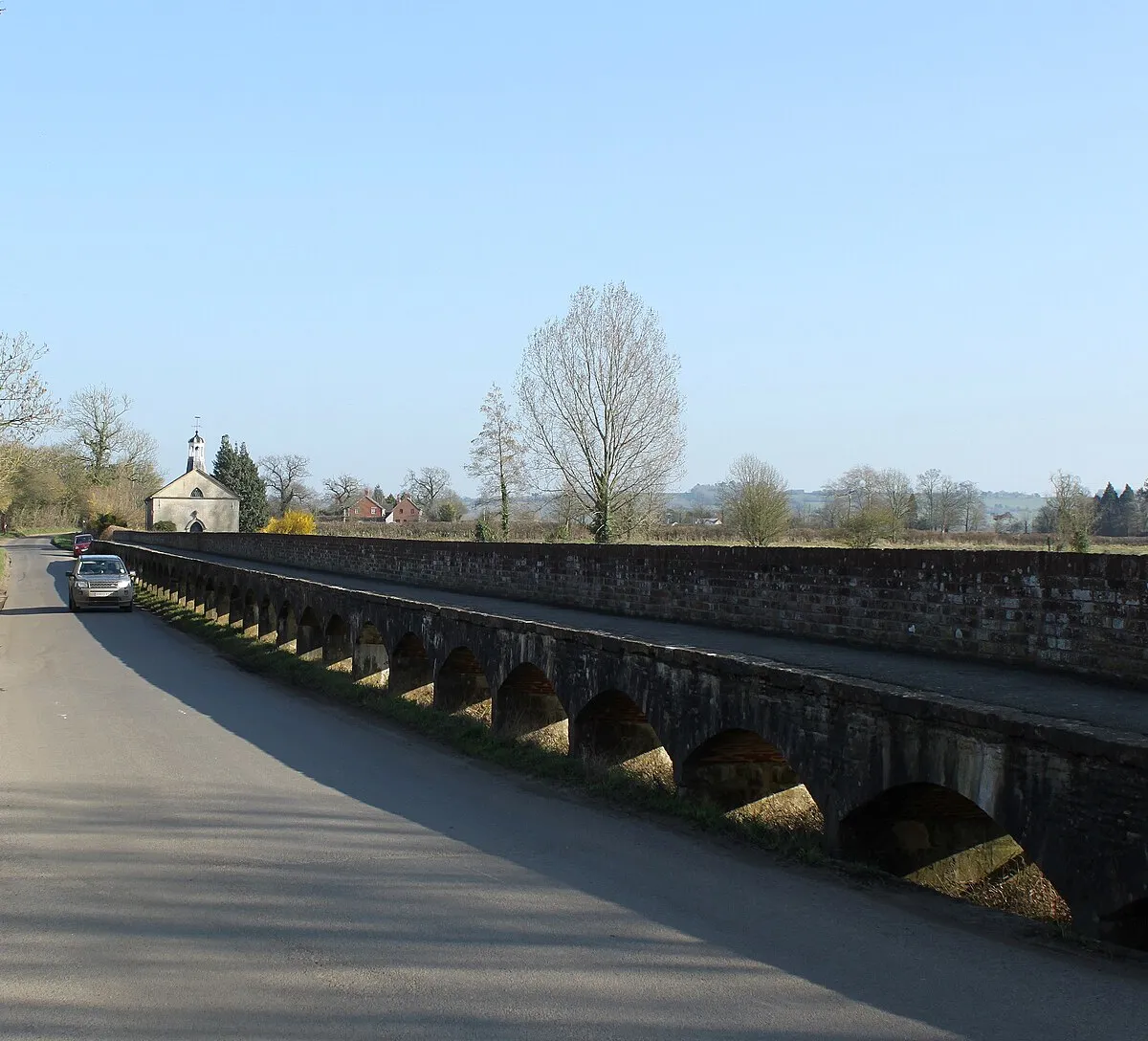 2011 : Maud Heath's Causeway, near Kellaways