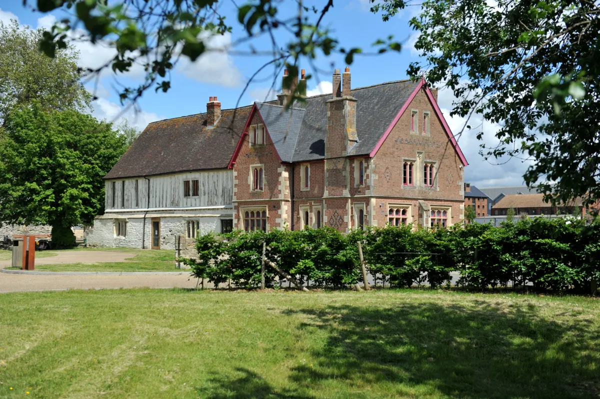 Llanthony Secunda Priory