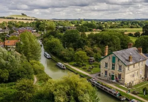The Barge Inn